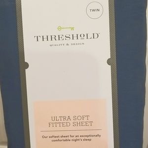 Dark Blue Threshold Soft Fitted Sheet Twin size